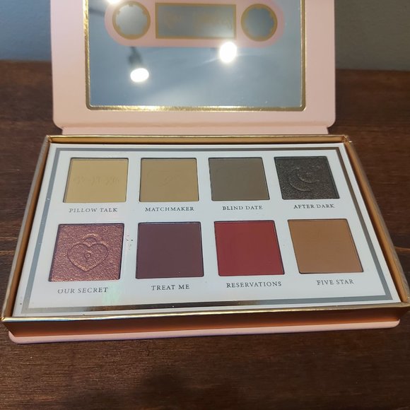 P. Louise Date Night Palette - Picture 1 of 4